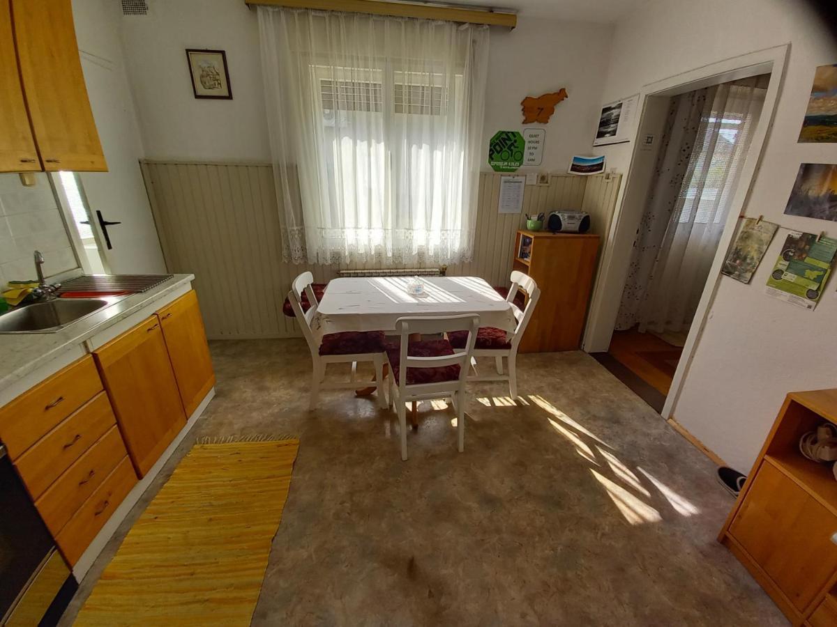 Rooms Apartma Церкниця Екстер'єр фото